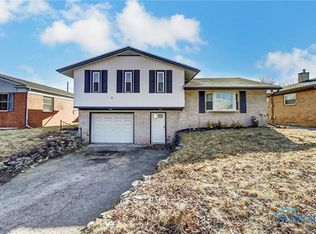 6112 Douglas Rd, Toledo, OH 43613