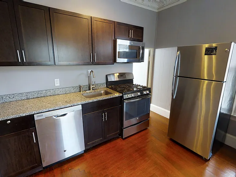 113 Comstock Ave #1 — Photo 5