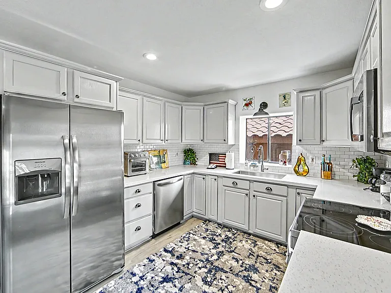 2402 Desert Willow Dr — Photo 19