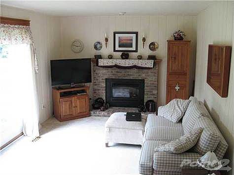 5th image of 1305 W Geneva Dr