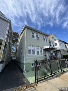 547 S Clinton St, East Orange, NJ, 07018