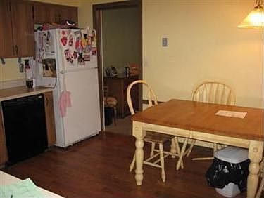 3rd image of 23289 Stoneybrook Dr