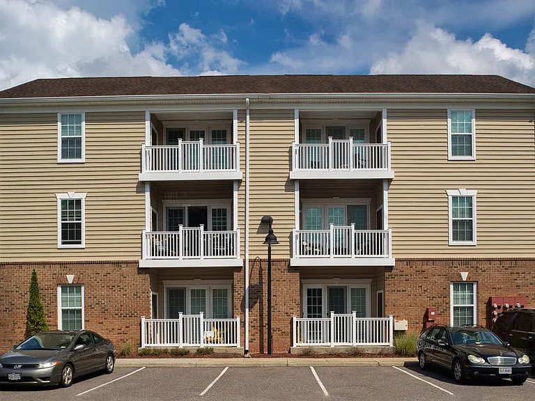 Red Mill Landing Apartment Homes — Photo 29