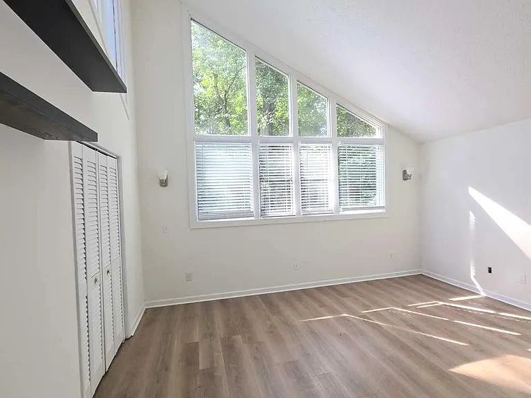 1411 E Shiloh Trl NW — Photo 7