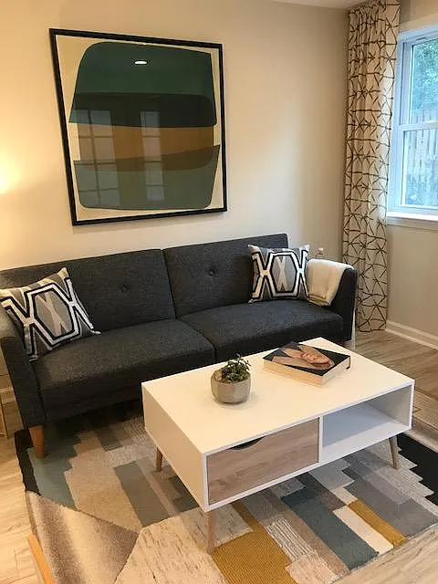 1 bed, 700 sqft, $2,195 — Photo 3
