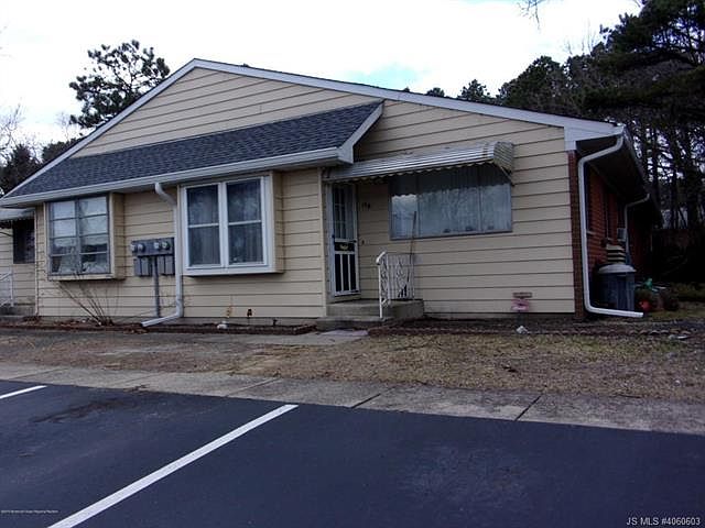 1st image of 13 Lafayette Dr #B
