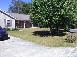 37 Rosewood Ln, East Bernstadt, KY 40729
