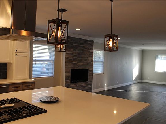 5th image of 2447 Cliff Teen Ct