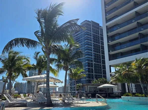 159 NE 6th St #4302, Miami, FL 33132