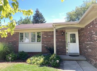 323 Coldiron Dr, Rochester Hills, MI 48307