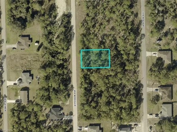 2012 Jefferson AVE, ALVA, FL 33920