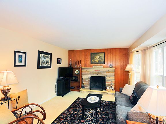 4th image of 7499 Sheffield Dr SE