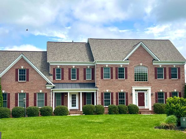 16970 Carmichael Pl, Purcellville, VA 20132