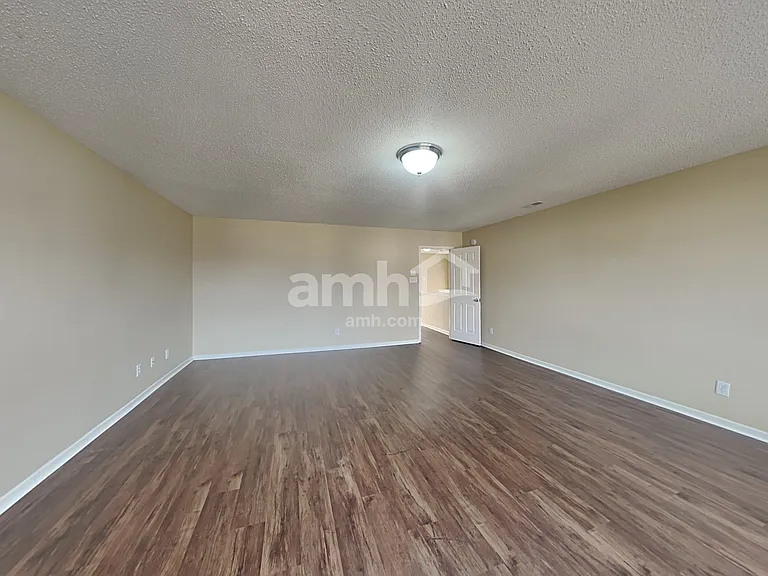 6614 W Jefferson Ct — Photo 11