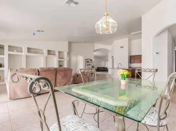 608 W Rattlesnake Pl, Casa Grande, AZ 85122