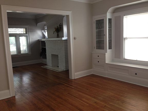 2nd image of 2135 Eldred Ave #2135