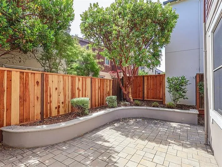 1288 Pistachio Ter — Photo 31