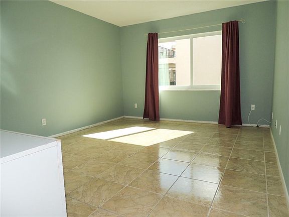 5th image of 7500 NW 30th Pl APT 307