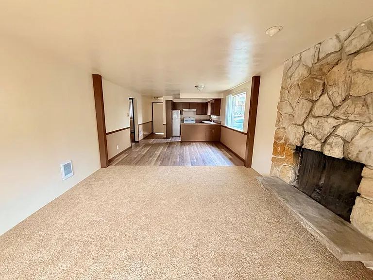 Majestic View Apt — Photo 17