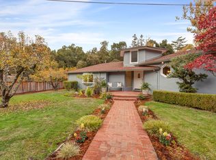 8 Moraga Ct, Orinda, CA 94563