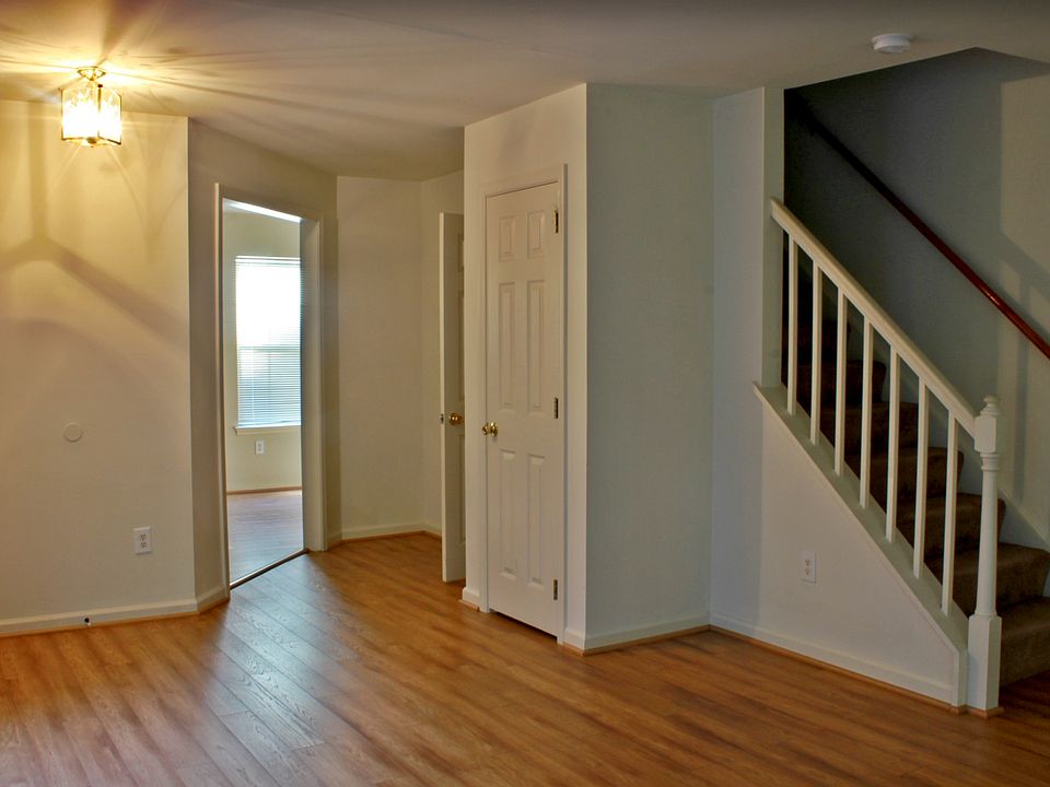 Living Room_10042014