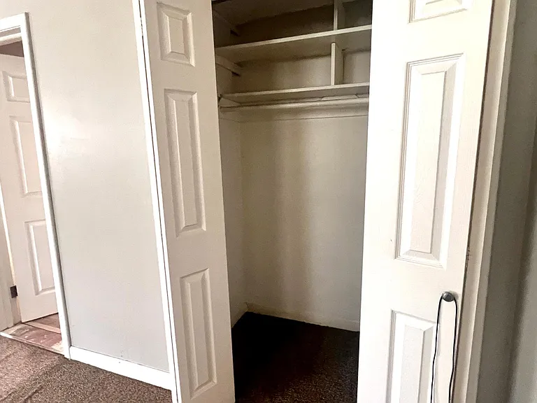 14930 Tireman Ave — Photo 4