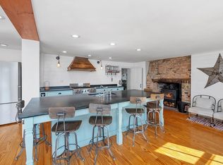 89 Choate St, Essex, MA 01929