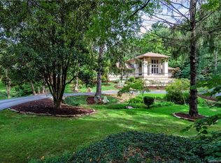 187 Country Club Rd, Asheville, NC 28804
