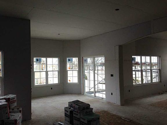 4th image of 2918 Post Oak Ct