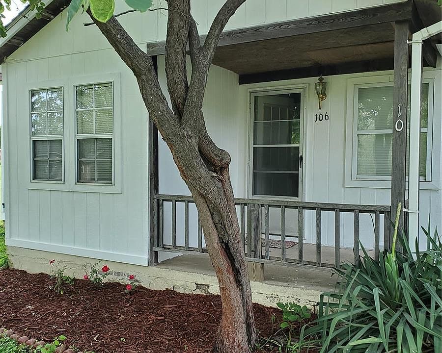 1st image of 106 S Caroline Ave