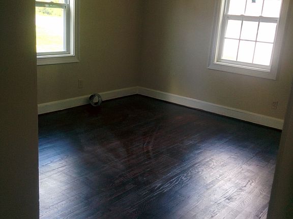 3rd image of 715 Morningside Dr