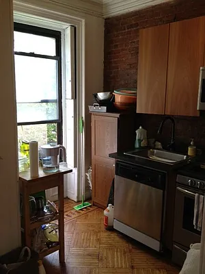 Rented by Skygroup Realty | media 36