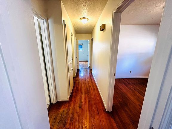 5th image of 4711 Crepe Myrtle Lane