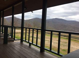 127 Mountainside Rd UNIT 2, Franklin, NC 28734