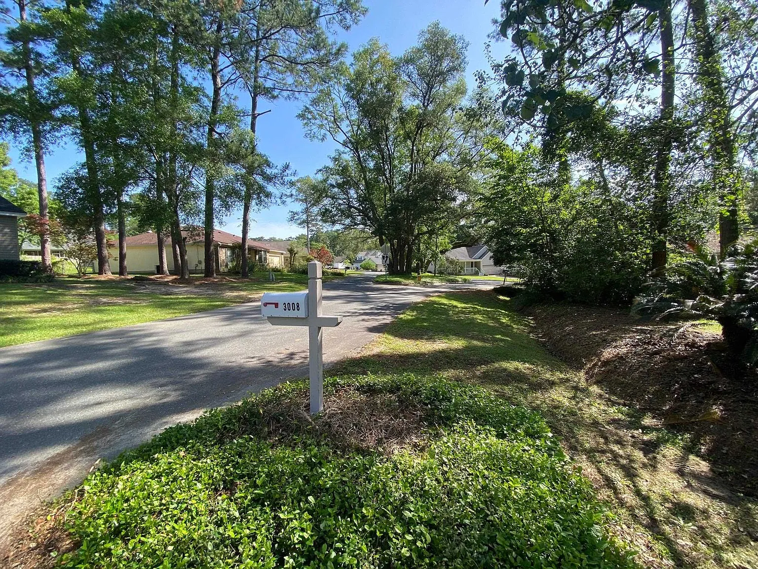 3 bed, 1890 sqft, $2,650 — Photo 4