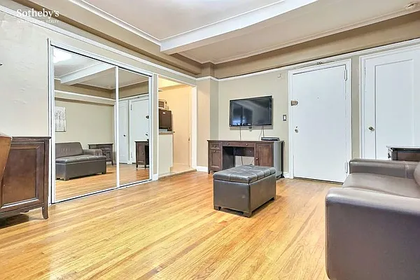 Rented by Sotheby's International Realty | media 3