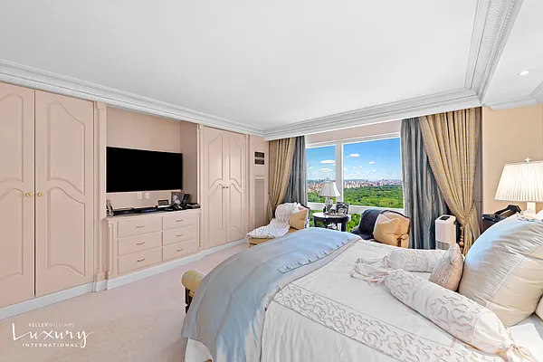 Sold by Keller Williams NYC | media 15