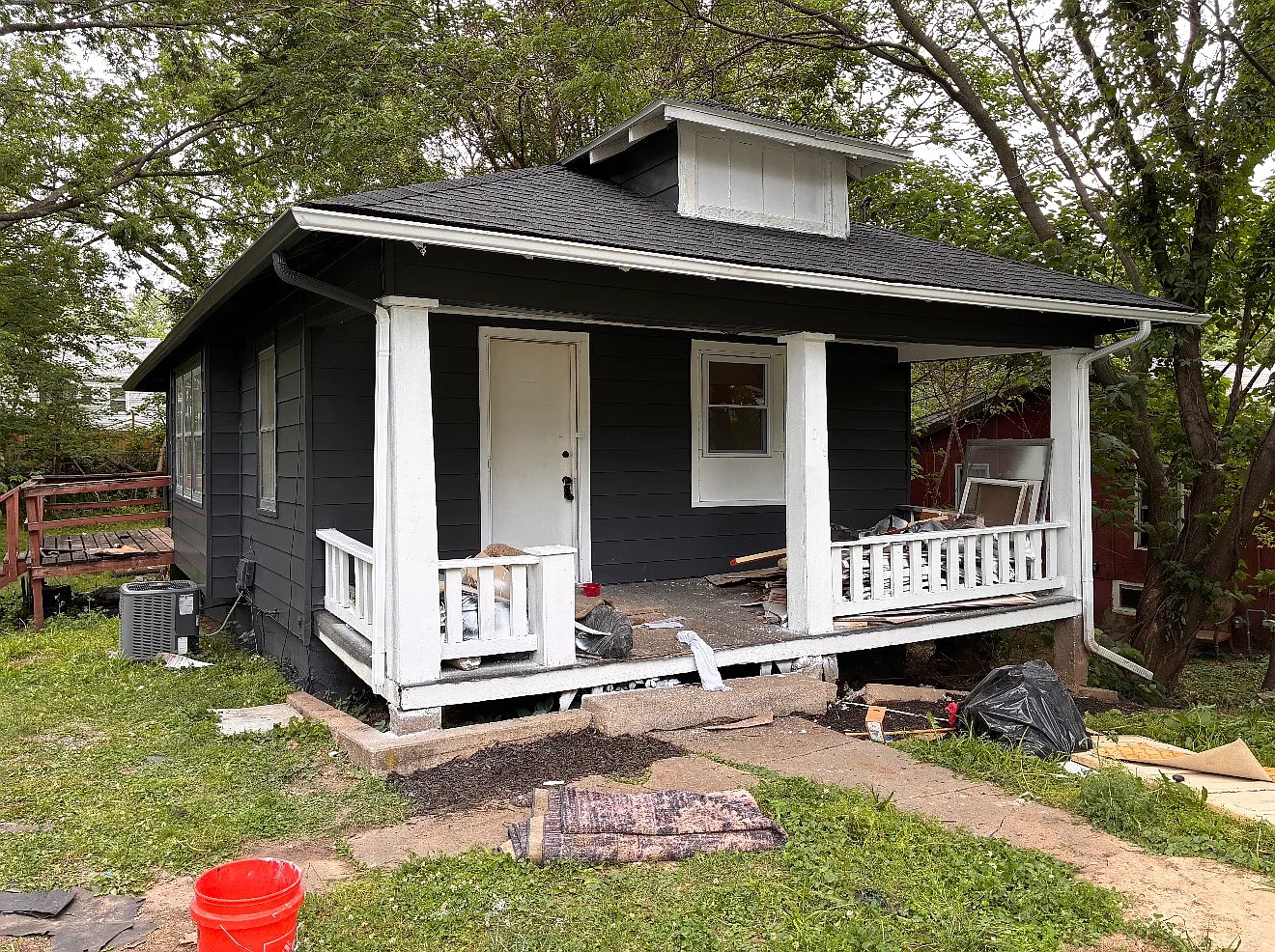 3 bed, 1.5 bath, 1300 sqft, $1,700 — Photo 2