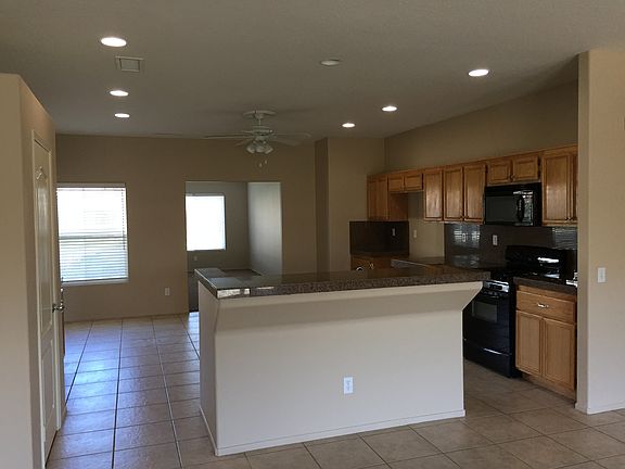 2nd image of 41203 Broadmoor Dr