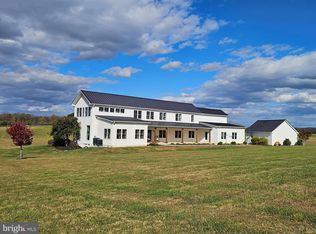 197 Rawhide Ln, Shenandoah Junction, WV 25442