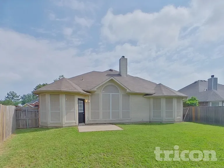 230 Jennifer Ln — Photo 18
