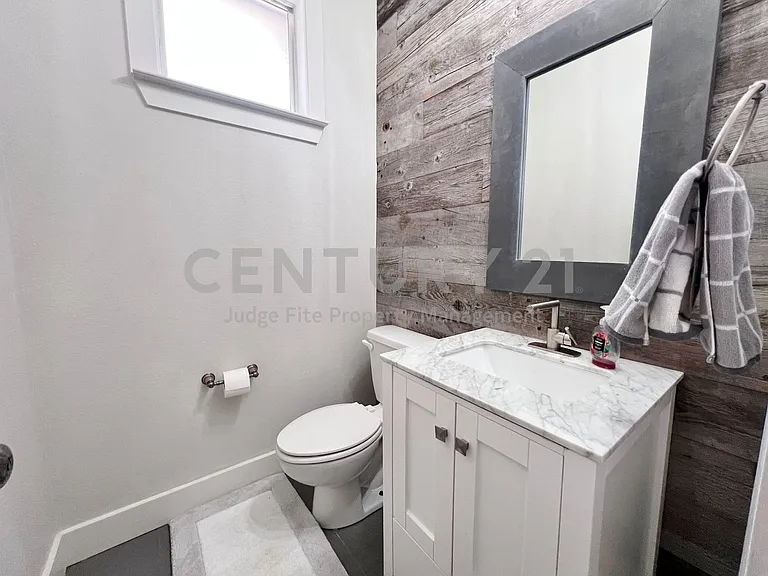 4830 Cedar Springs Rd #13 — Photo 15