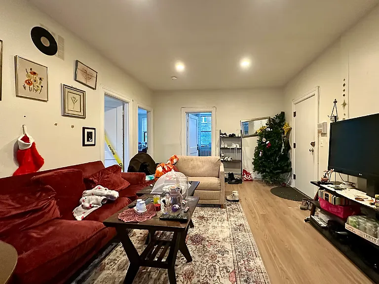 12 Glenville Ave #1 — Photo 4