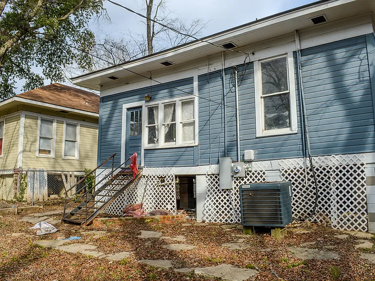2416 Highland Ave — Photo 18