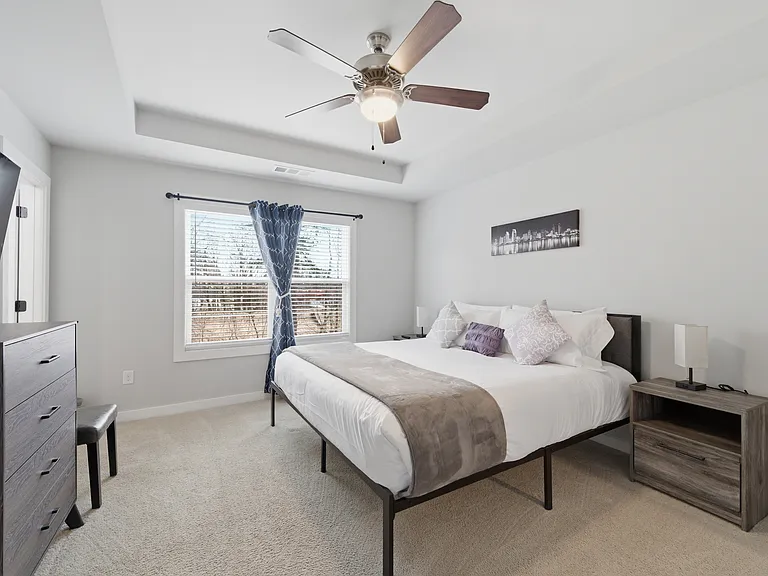 4762 Sampson Ct — Photo 11