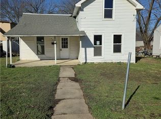 604 S Market St, Holden, MO 64040