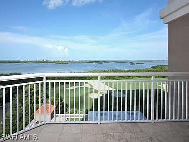 3 bed, 2.5 bath, 2530 sqft, $11,000 — Photo 3