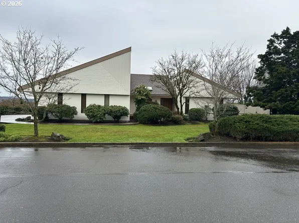 8003 SE Evergreen Hwy, Vancouver, WA 98664