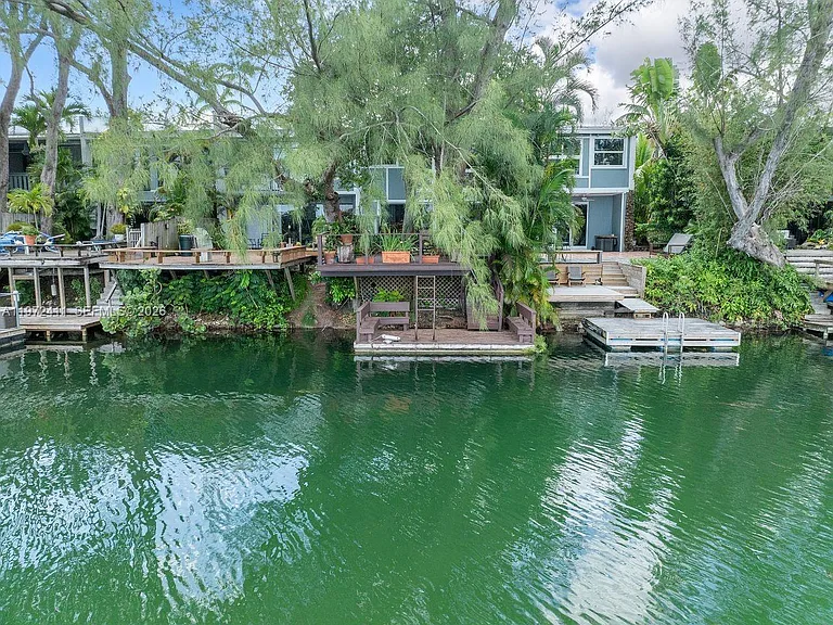 4905 SW 71st Pl — Photo 34