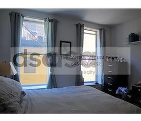 Rented by DSA Realty | media 2